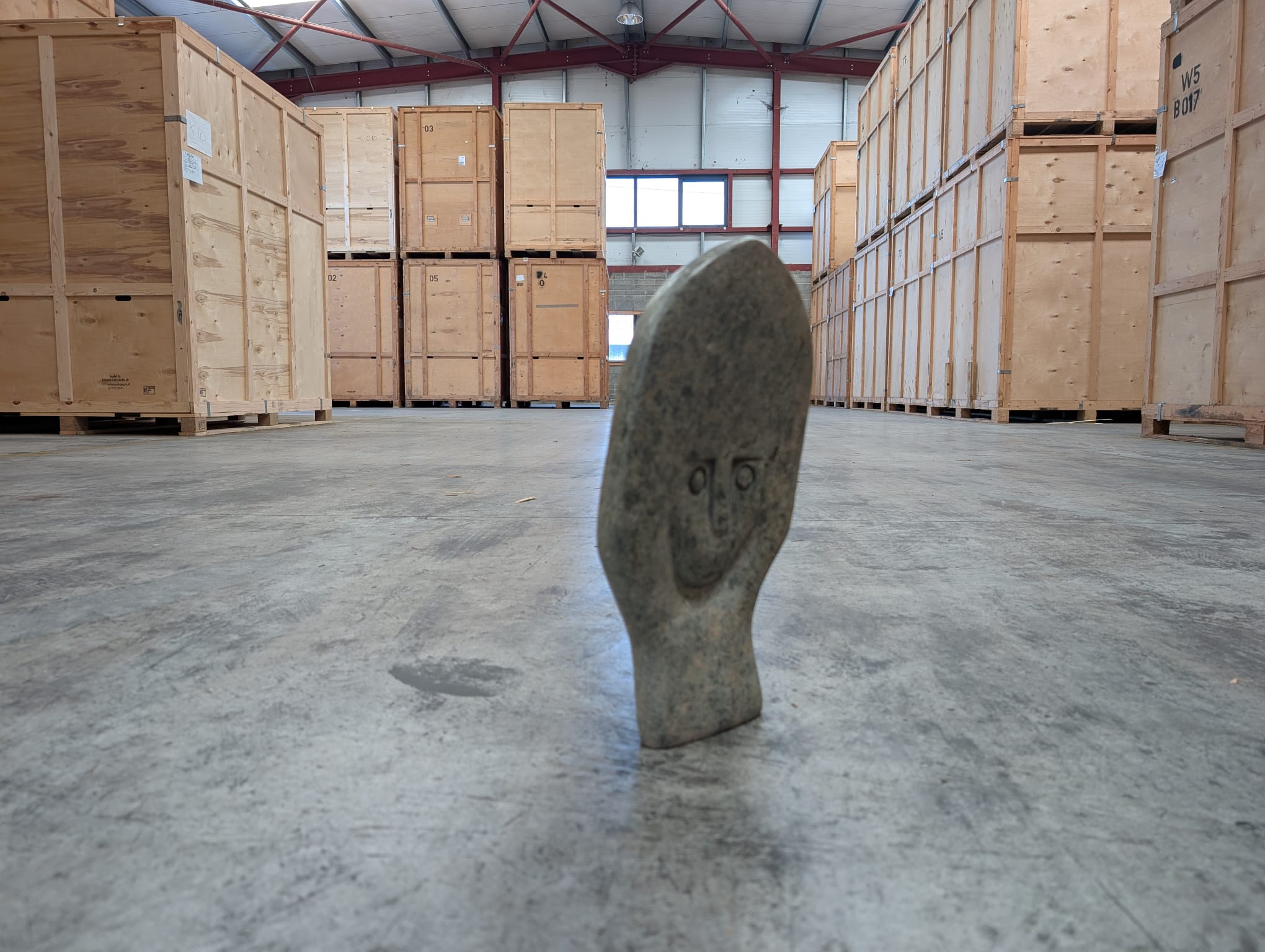 Head (40.23.7) by Henry Munyaradzi, view 4